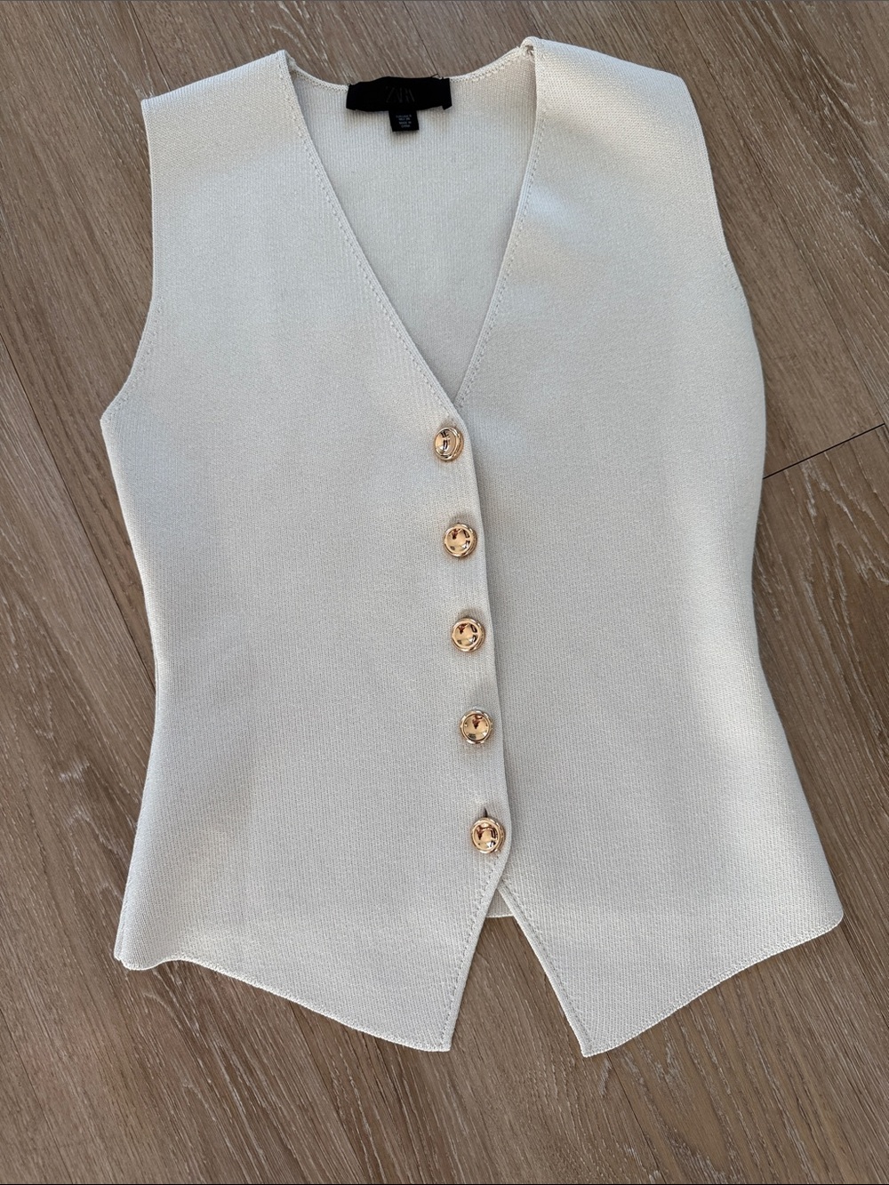 Zara Cream Sleeveless Button-Front Knit Vest with Gold Buttons